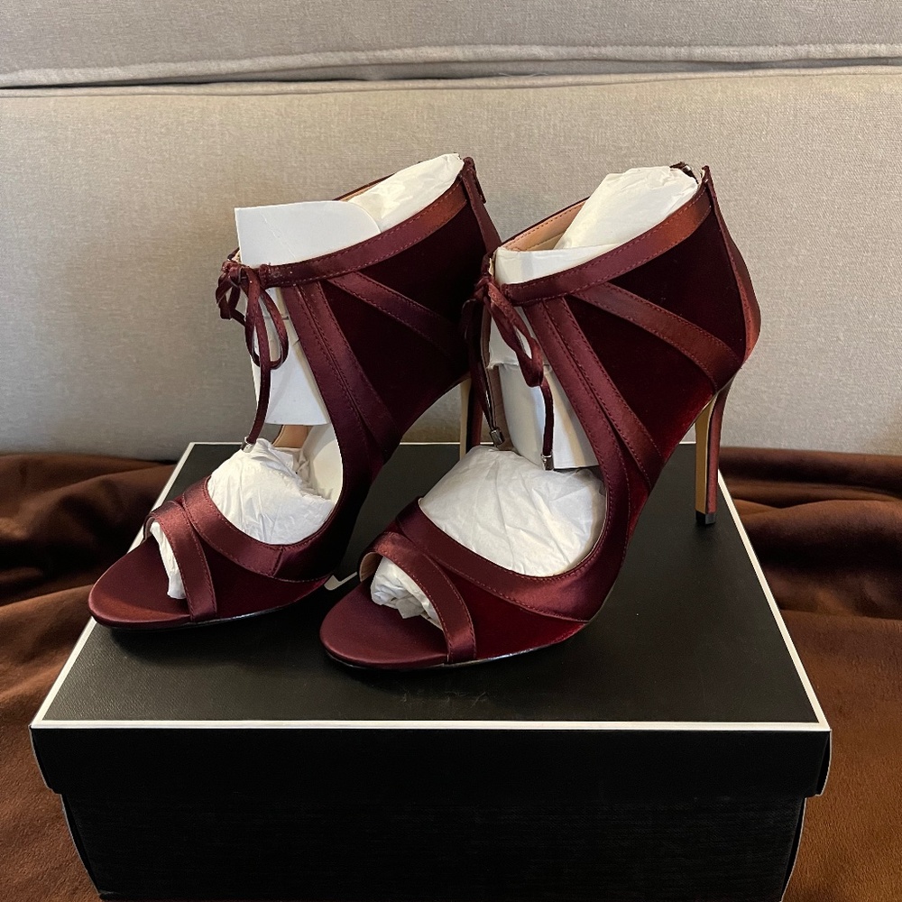 Nina Cherie Merlot Velvet (Dark Wine) high heel shoes US size 6.5/ EU36.5